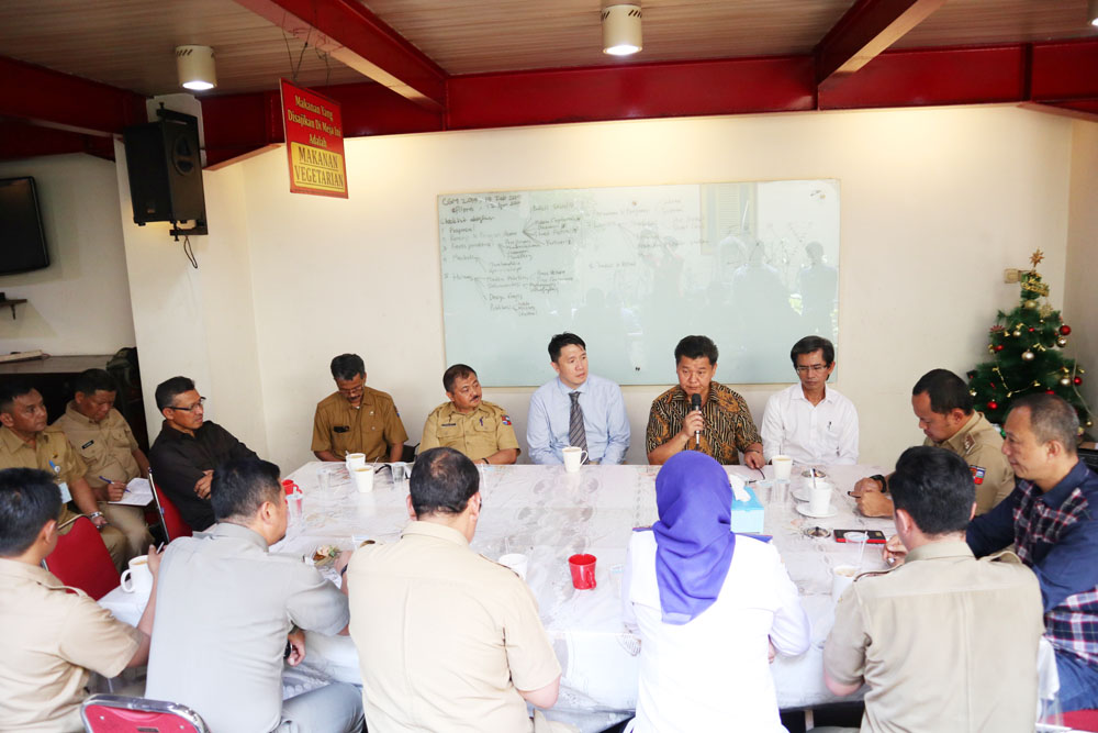 Rapat 4