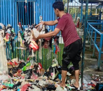 Sampah menumpuk di intake air 360x320
