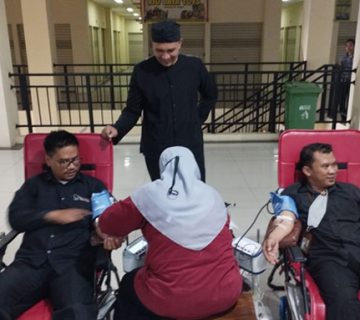 Donor darah 360x320