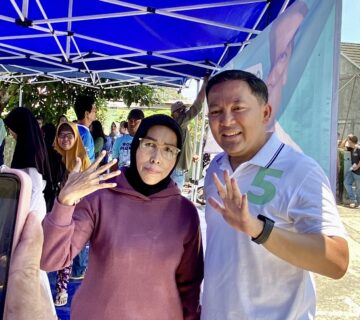 Ngariung Sehat Kel Genteng Bareng Dokter Rayendra 4 360x320