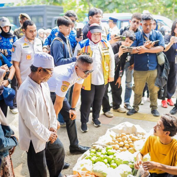 Penataan Kawasan Jalan Merdeka, PKL dan Angkot Ditertibkan